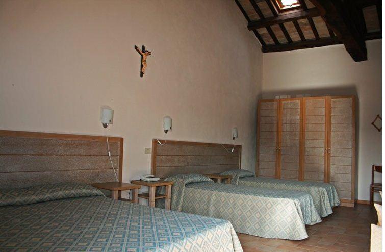 Alojamento de Acomodação e Pequeno-almoço Casa Religiosa Di Ospitalità San Ponziano *